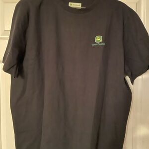 Men’s John Deere‎ Tshirt XLNew With Tags Including Authentication Scan Code